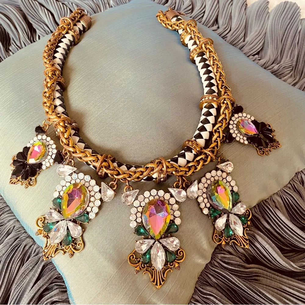 🌹HP🌹ASOS Rhinestone Statement Necklace - Picture 14 of 16